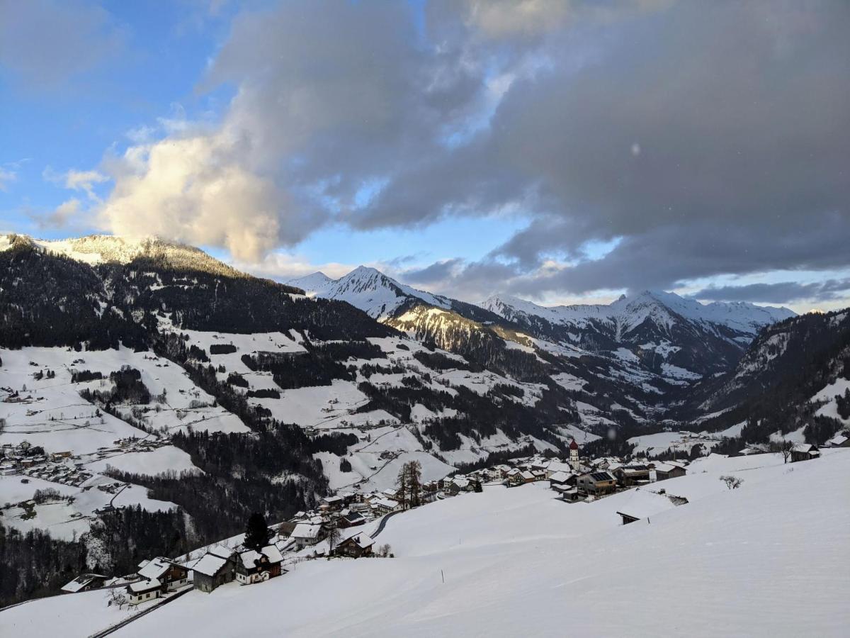 Ferienhaus Vakanz Raggal Bagian luar foto