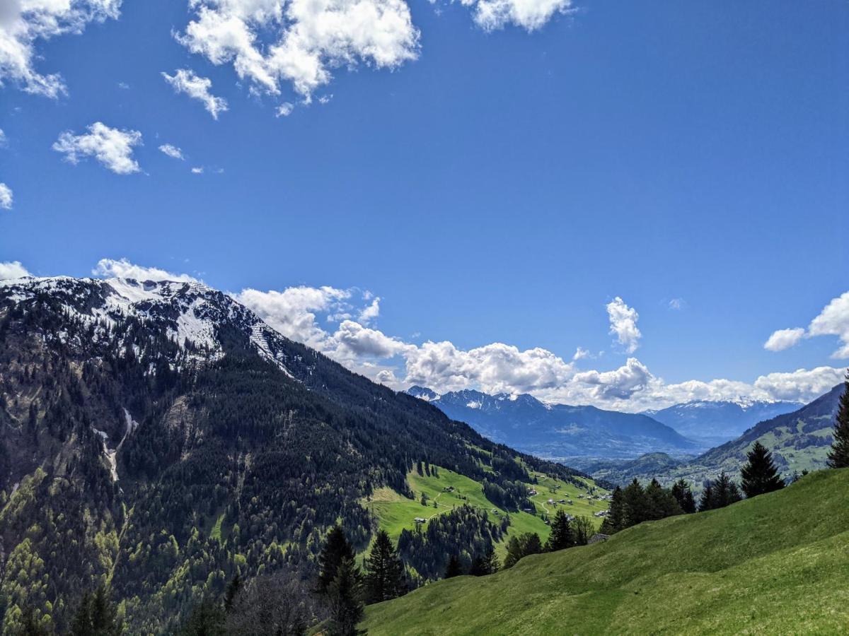 Ferienhaus Vakanz Raggal Bagian luar foto