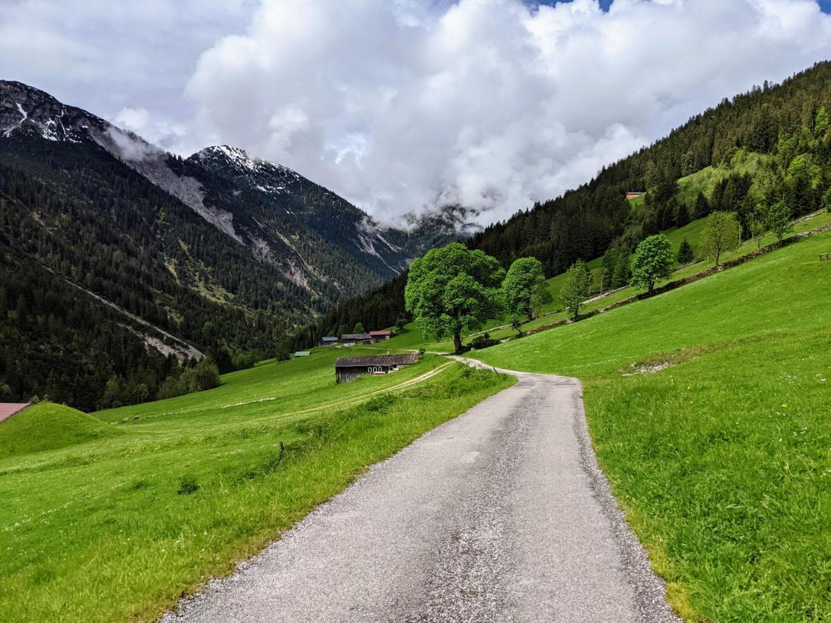 Ferienhaus Vakanz Raggal Bagian luar foto