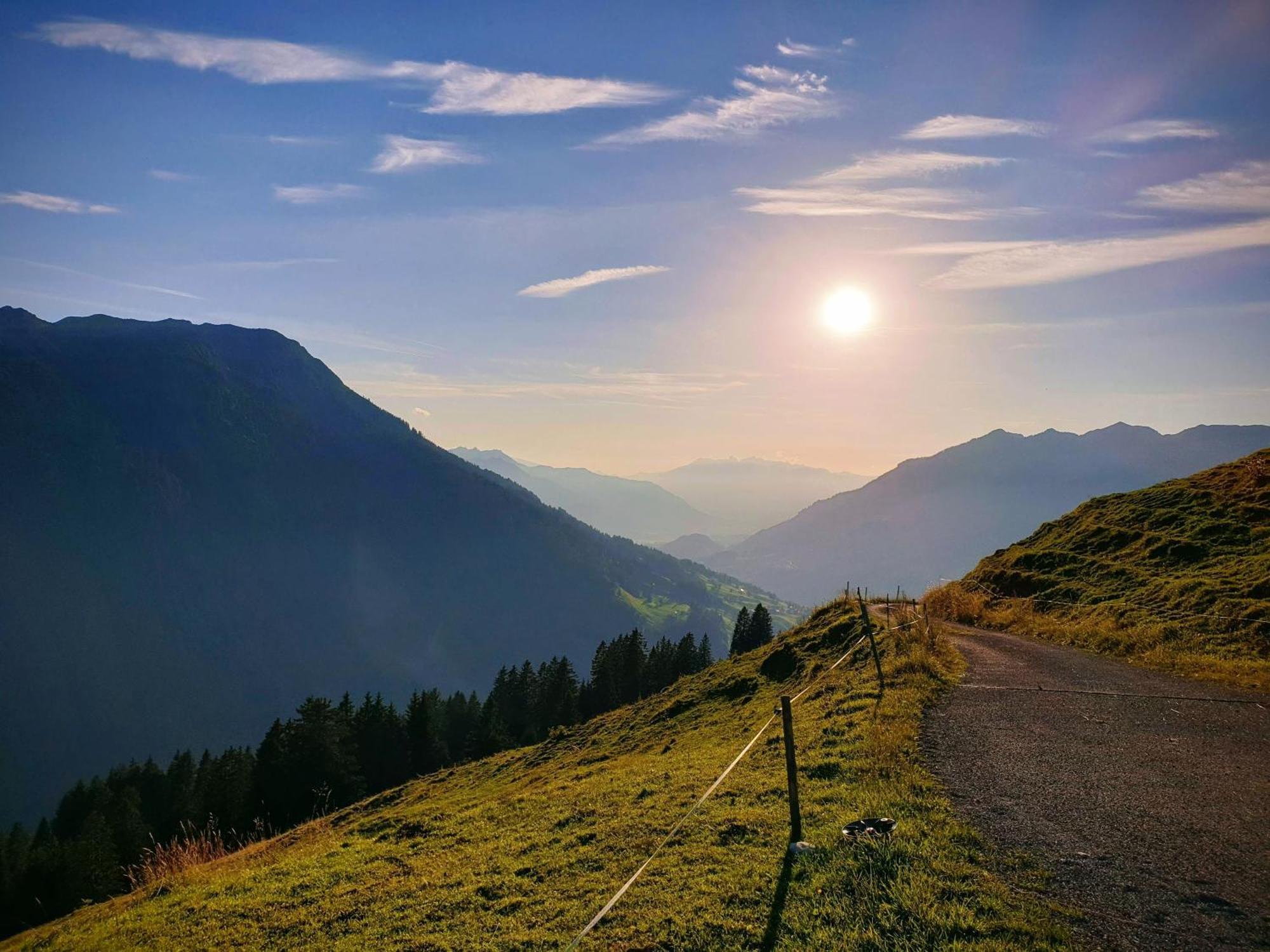 Ferienhaus Vakanz Raggal Bagian luar foto